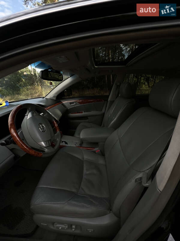 Седан Toyota Avalon 2007 в Киеве