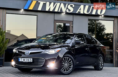 Седан Toyota Avalon 2012 в 