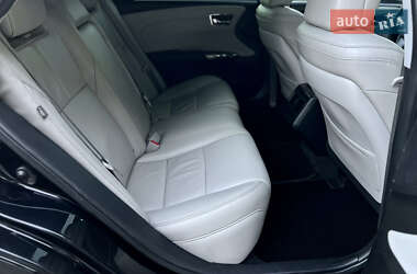 Седан Toyota Avalon 2012 в 