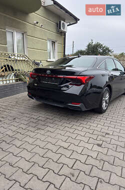 Седан Toyota Avalon 2020 в 