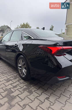 Седан Toyota Avalon 2020 в 