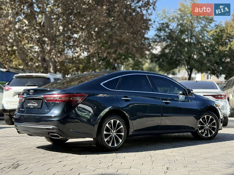 Седан Toyota Avalon 2016 в Одесі