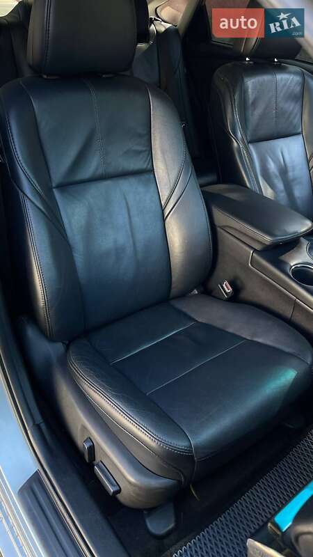 Седан Toyota Avalon 2015 в Одессе
