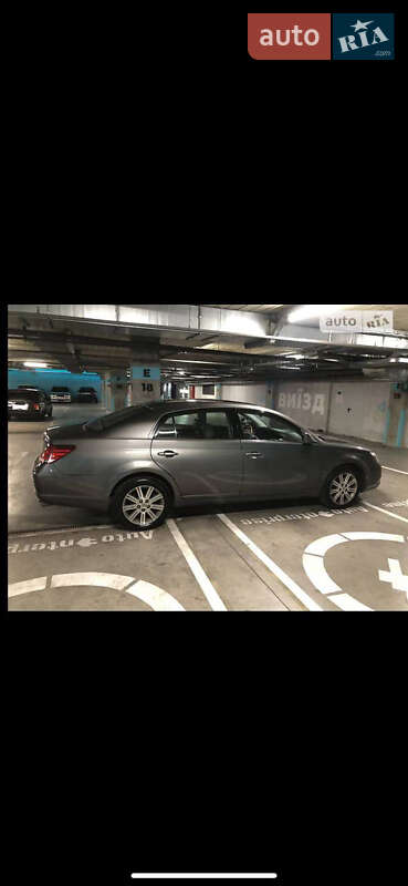 Седан Toyota Avalon 2007 в Львове