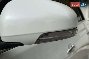 Седан Toyota Avalon 2011 в 