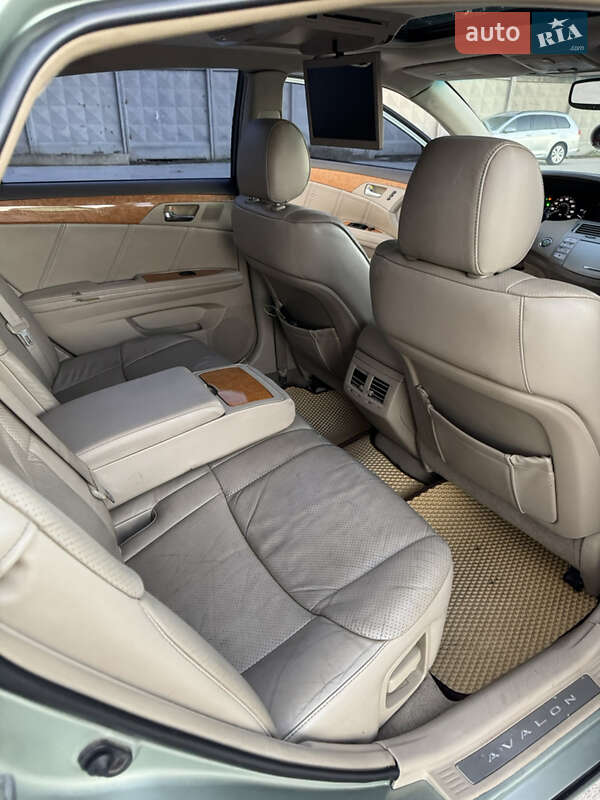 Седан Toyota Avalon 2006 в Одессе