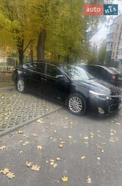 Седан Toyota Avalon 2015 в Тернополі