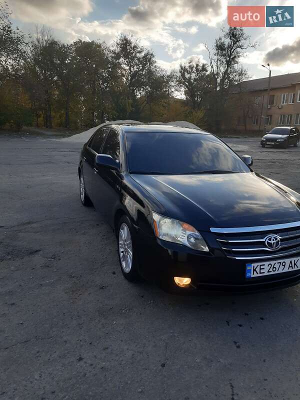 Седан Toyota Avalon 2006 в Дніпрі