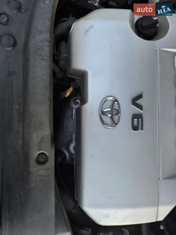 Седан Toyota Avalon 2008 в Киеве