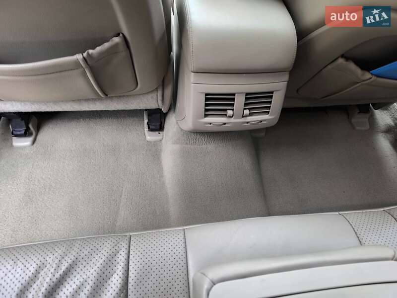 Седан Toyota Avalon 2008 в Киеве