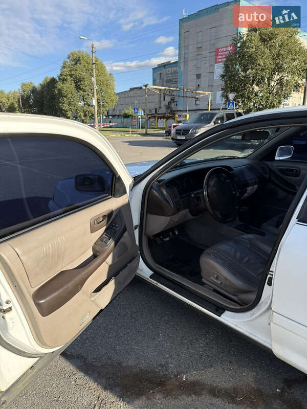 Седан Toyota Avalon 1996 в Киеве фото 12 Седан Toyota Avalon 1996 в Киеве