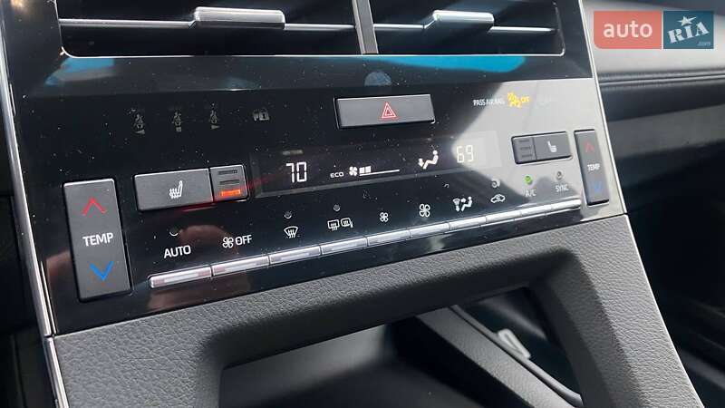 Седан Toyota Avalon 2022 в Виннице