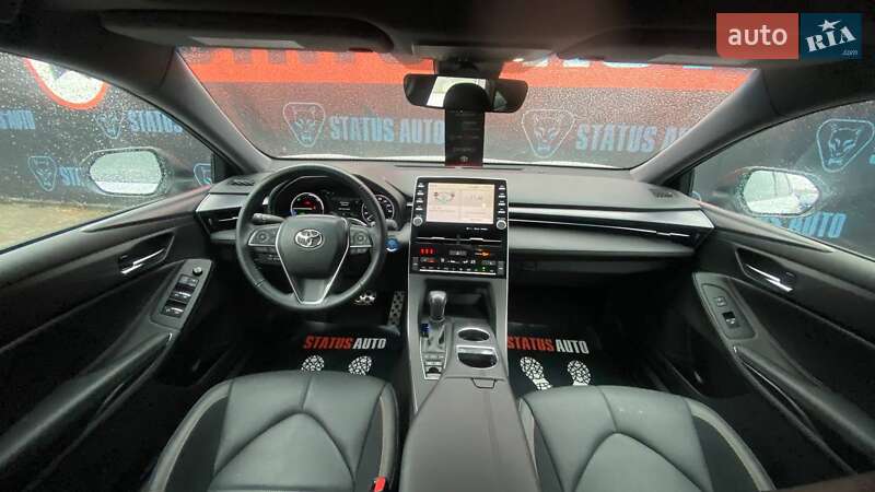 Седан Toyota Avalon 2022 в Виннице