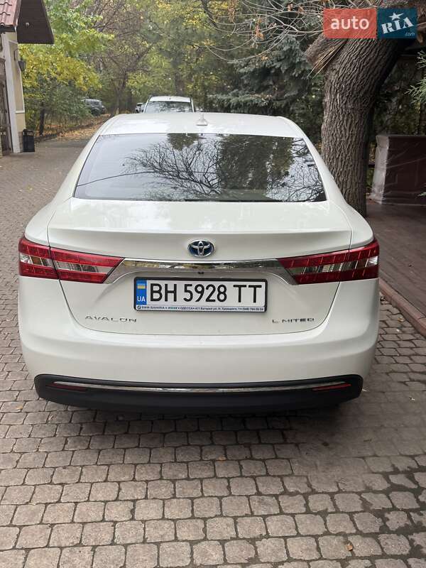 Седан Toyota Avalon 2013 в Одессе