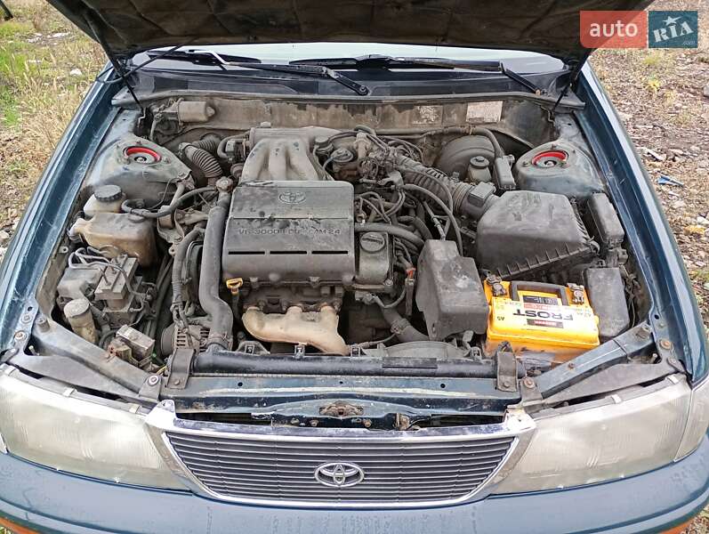 Седан Toyota Avalon 1995 в Харкові