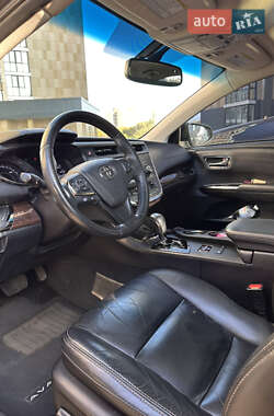 Седан Toyota Avalon 2015 в Луцке
