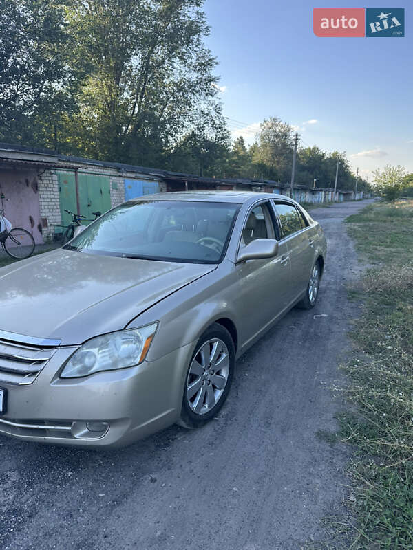 Седан Toyota Avalon 2007 в Харкові