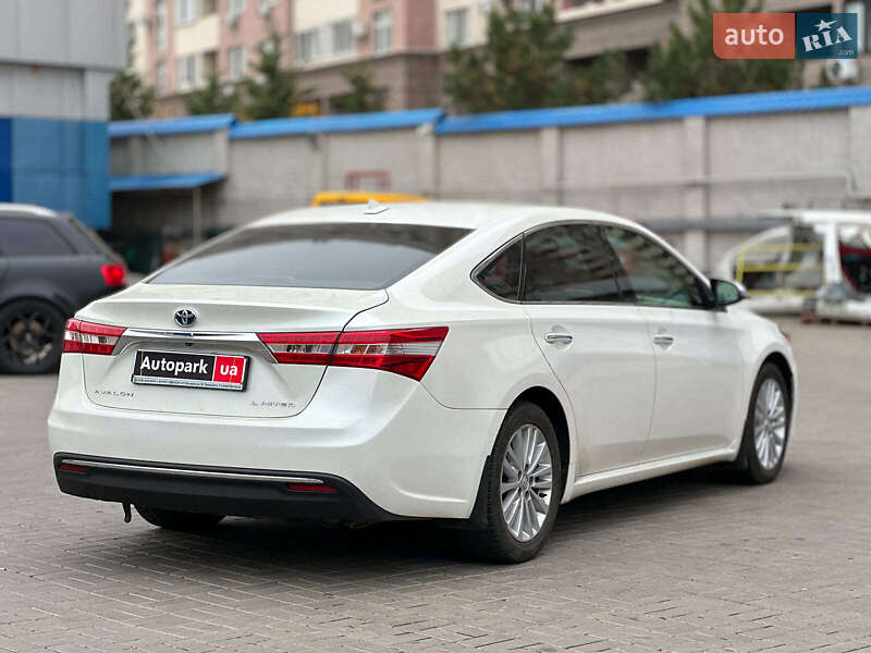 Седан Toyota Avalon 2013 в Одессе