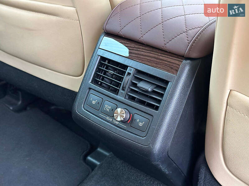 Седан Toyota Avalon 2013 в Одессе