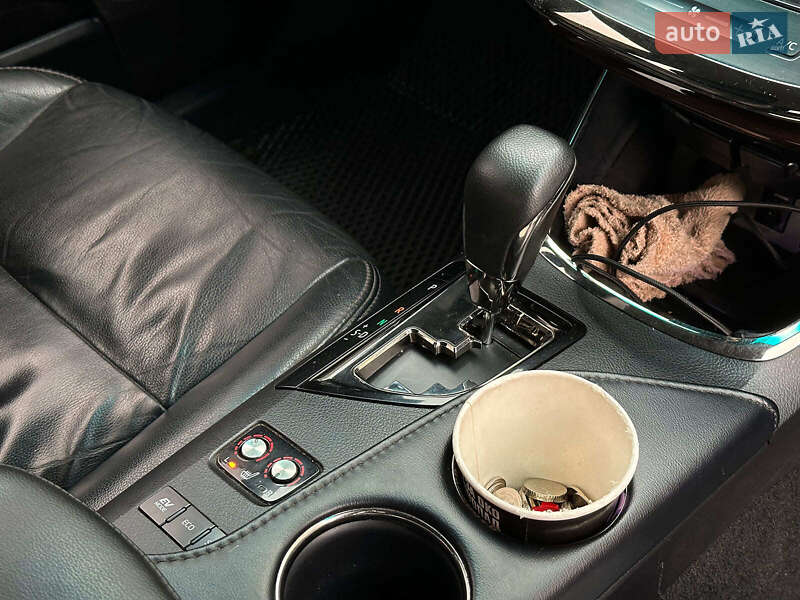 Седан Toyota Avalon 2015 в Одессе фото 28 Седан Toyota Avalon 2015 в Одессе