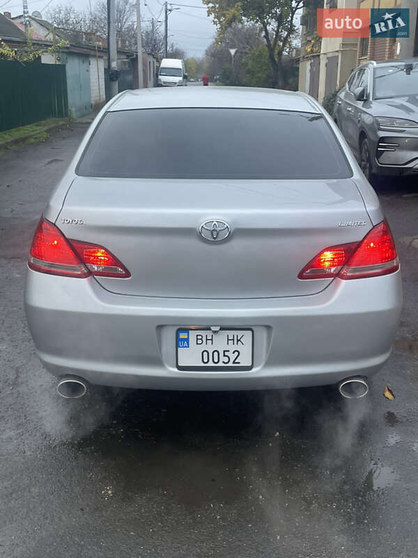 Седан Toyota Avalon 2006 в Одессе