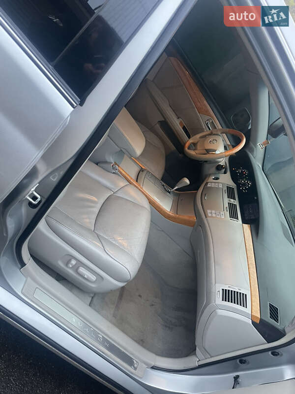 Седан Toyota Avalon 2006 в Одессе