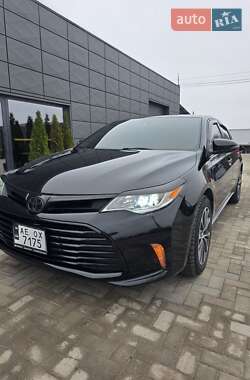 Седан Toyota Avalon 2017 в Криничках