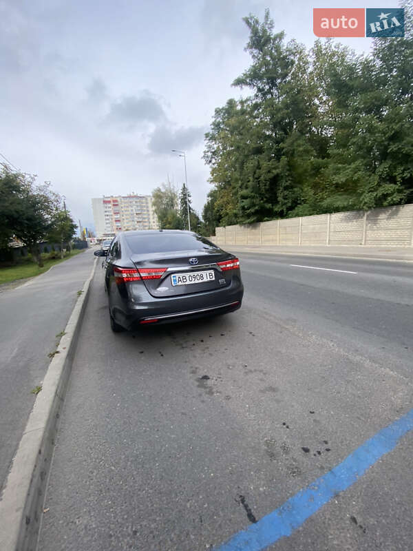 Седан Toyota Avalon 2015 в Гнивани