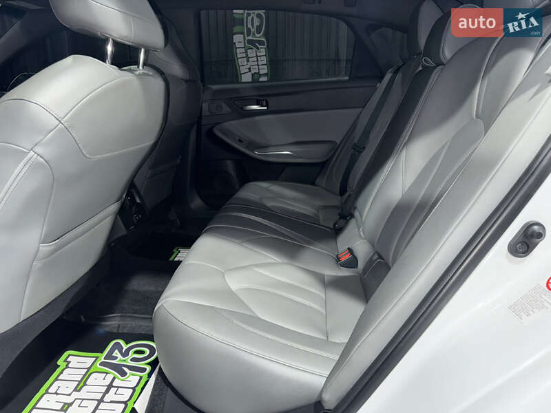 Седан Toyota Avalon 2018 в Одесі