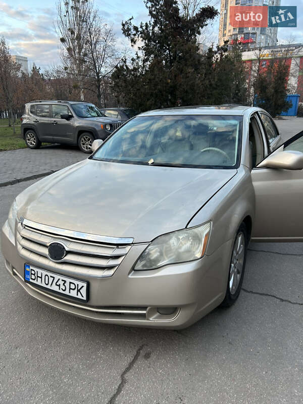 Седан Toyota Avalon 2007 в Харкові