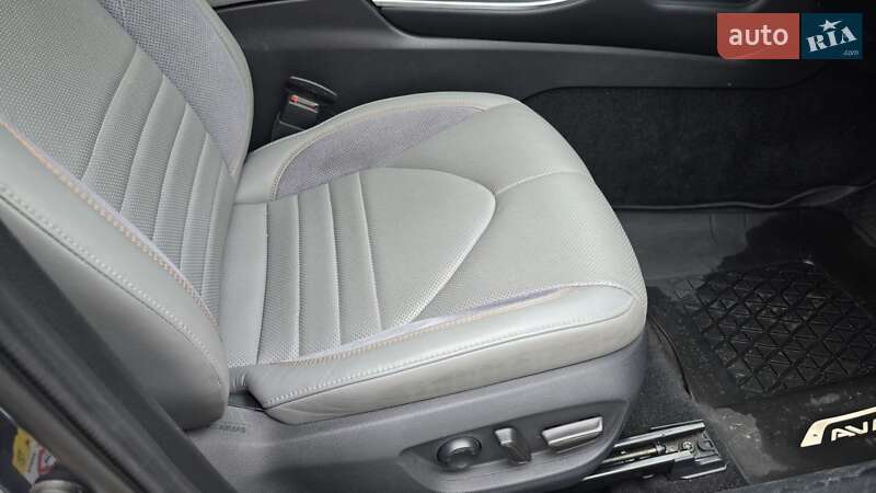 Седан Toyota Avalon 2019 в Харкові