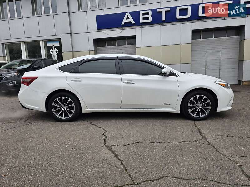 Седан Toyota Avalon 2017 в Одесі