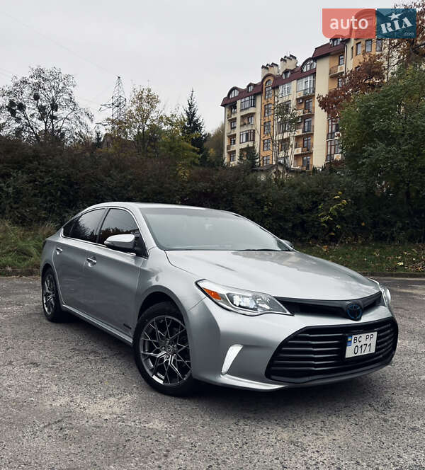 Toyota Avalon 2016