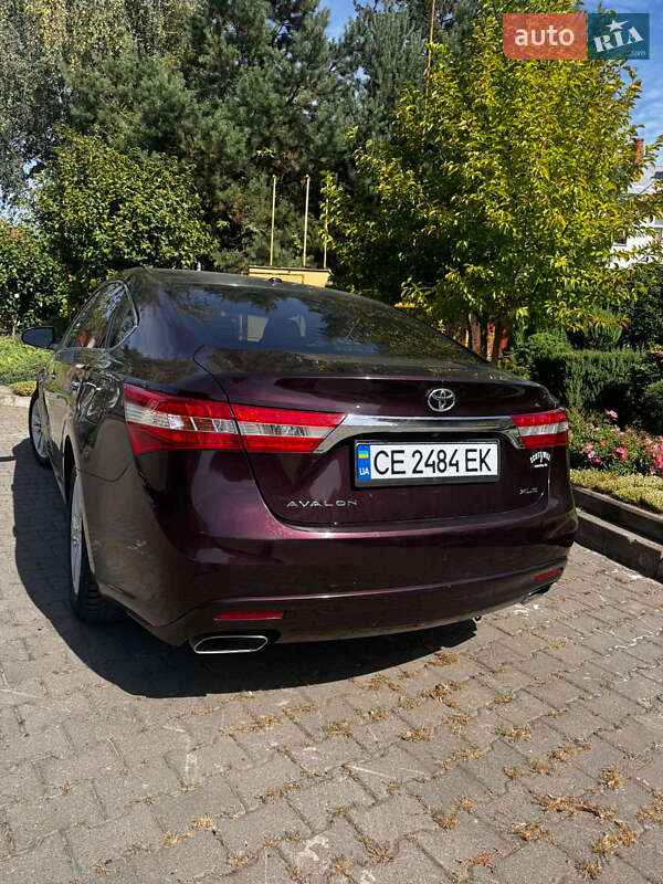 Седан Toyota Avalon 2015 в Ужгороде