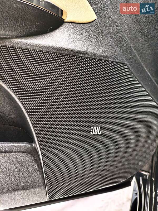 Седан Toyota Avalon 2013 в Запорожье