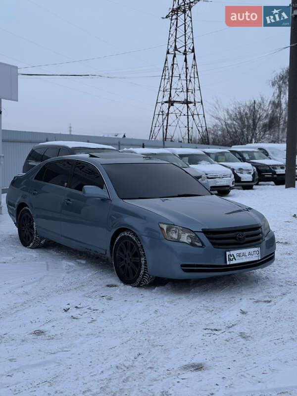 Седан Toyota Avalon 2005 в Кропивницком