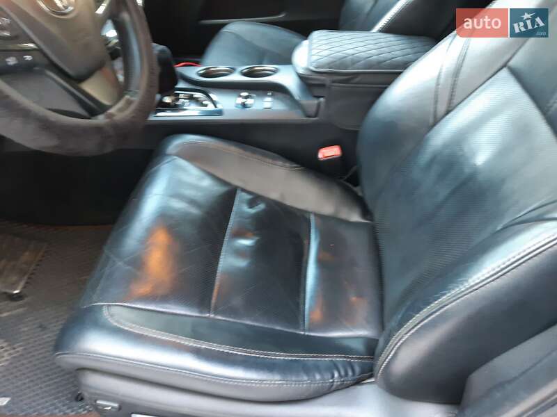 Седан Toyota Avalon 2013 в Киеве