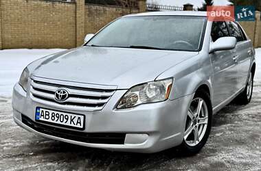 Седан Toyota Avalon 2005 в Киеве