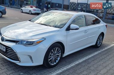 Седан Toyota Avalon 2016 в Одесі