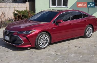 Седан Toyota Avalon 2020 в Киеве