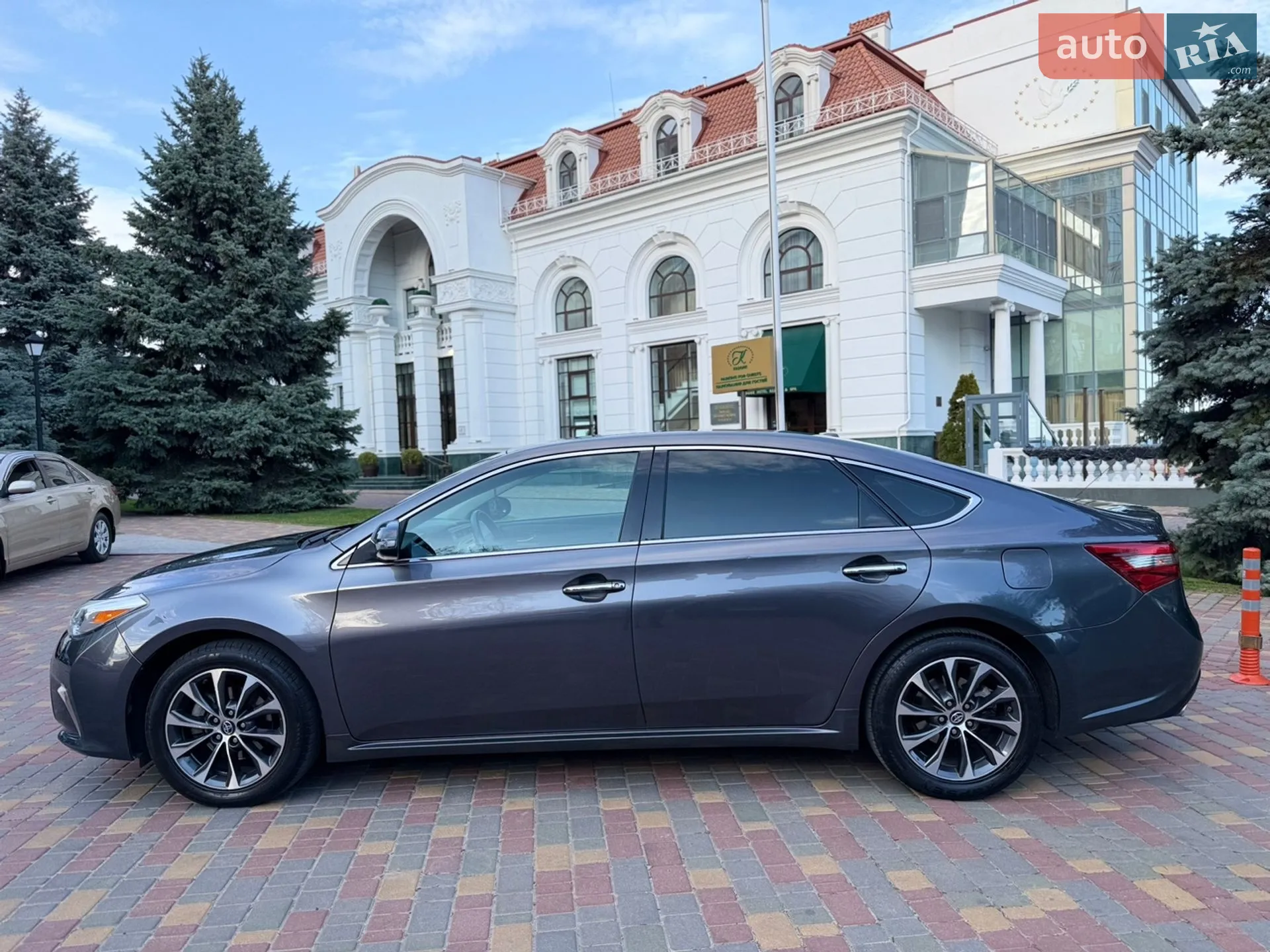 2016 Toyota Avalon - мініатюра 4