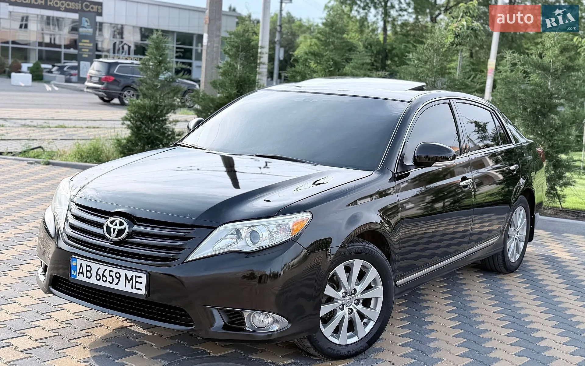 2010 Toyota Avalon - мініатюра 3