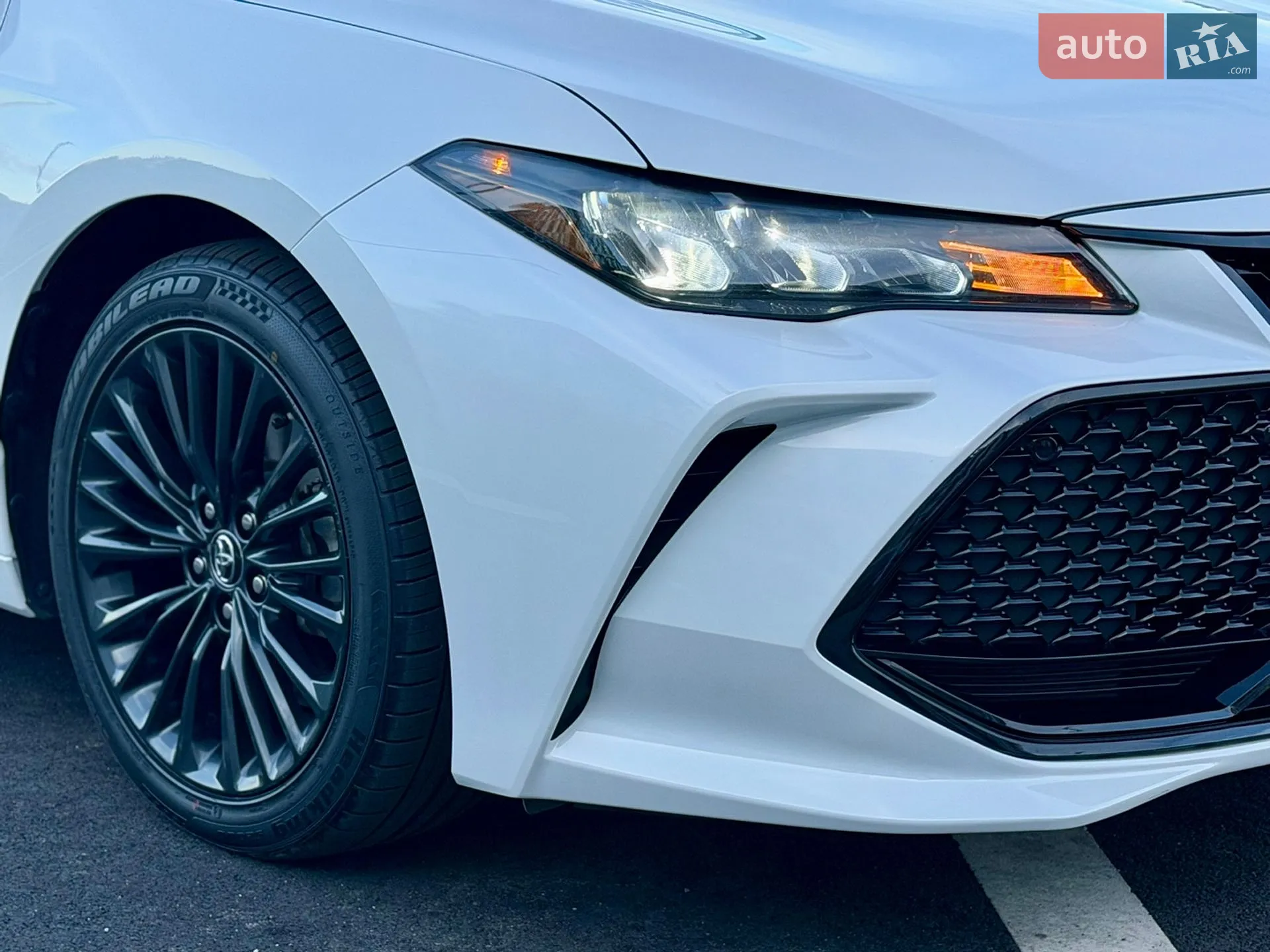 2019 Toyota Avalon - мініатюра 9