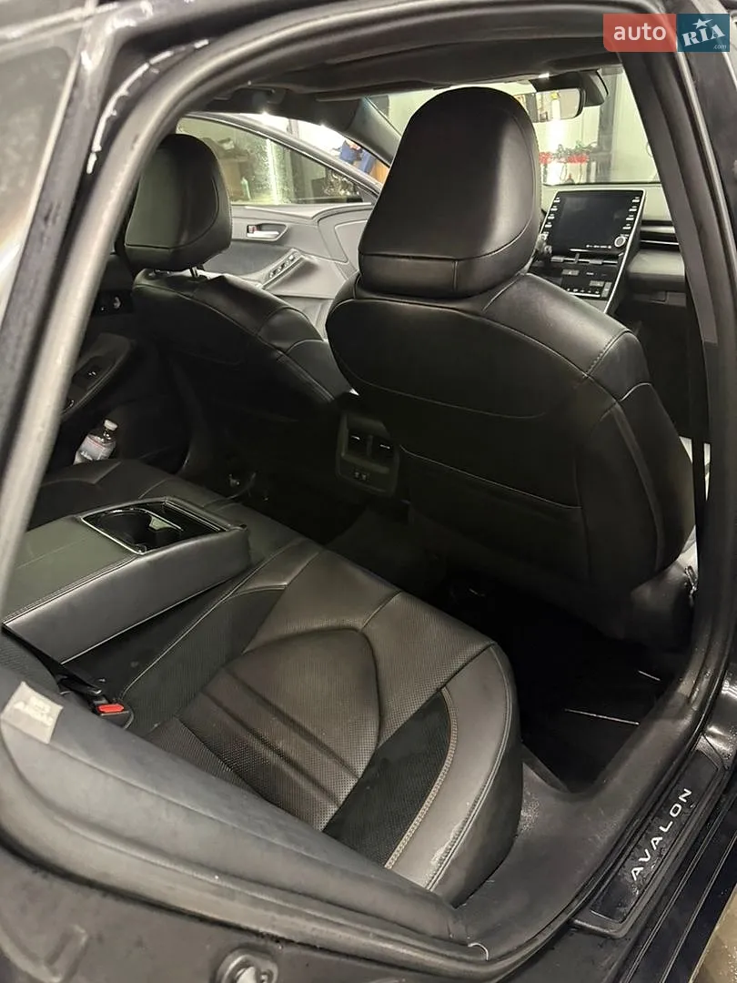 2018 Toyota Avalon - мініатюра 13