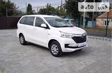 Минивэн Toyota Avanza 2016 в Киеве