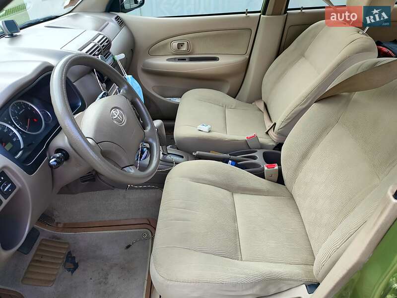 Мінівен Toyota Avanza 2006 в Одесі фото 5 Мінівен Toyota Avanza 2006 в Одесі