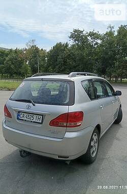 Мінівен Toyota Avensis Verso 2002 в Черкасах