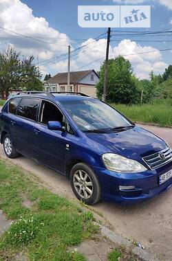 Минивэн Toyota Avensis Verso 2003 в Бердичеве