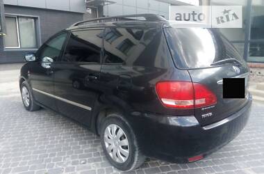 Мінівен Toyota Avensis Verso 2002 в 