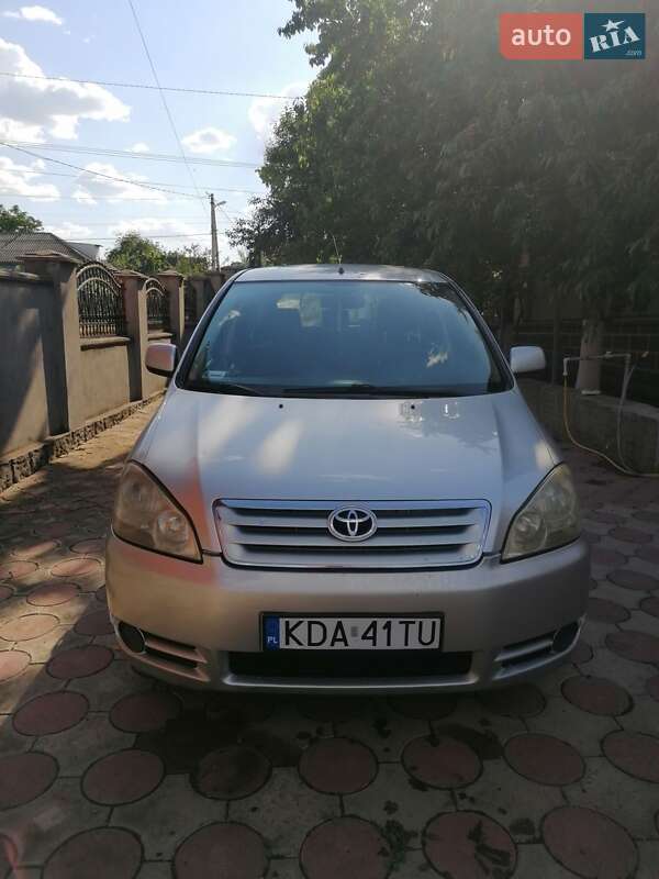 Toyota Avensis Verso 2001 Toyota Avensis Verso 2001